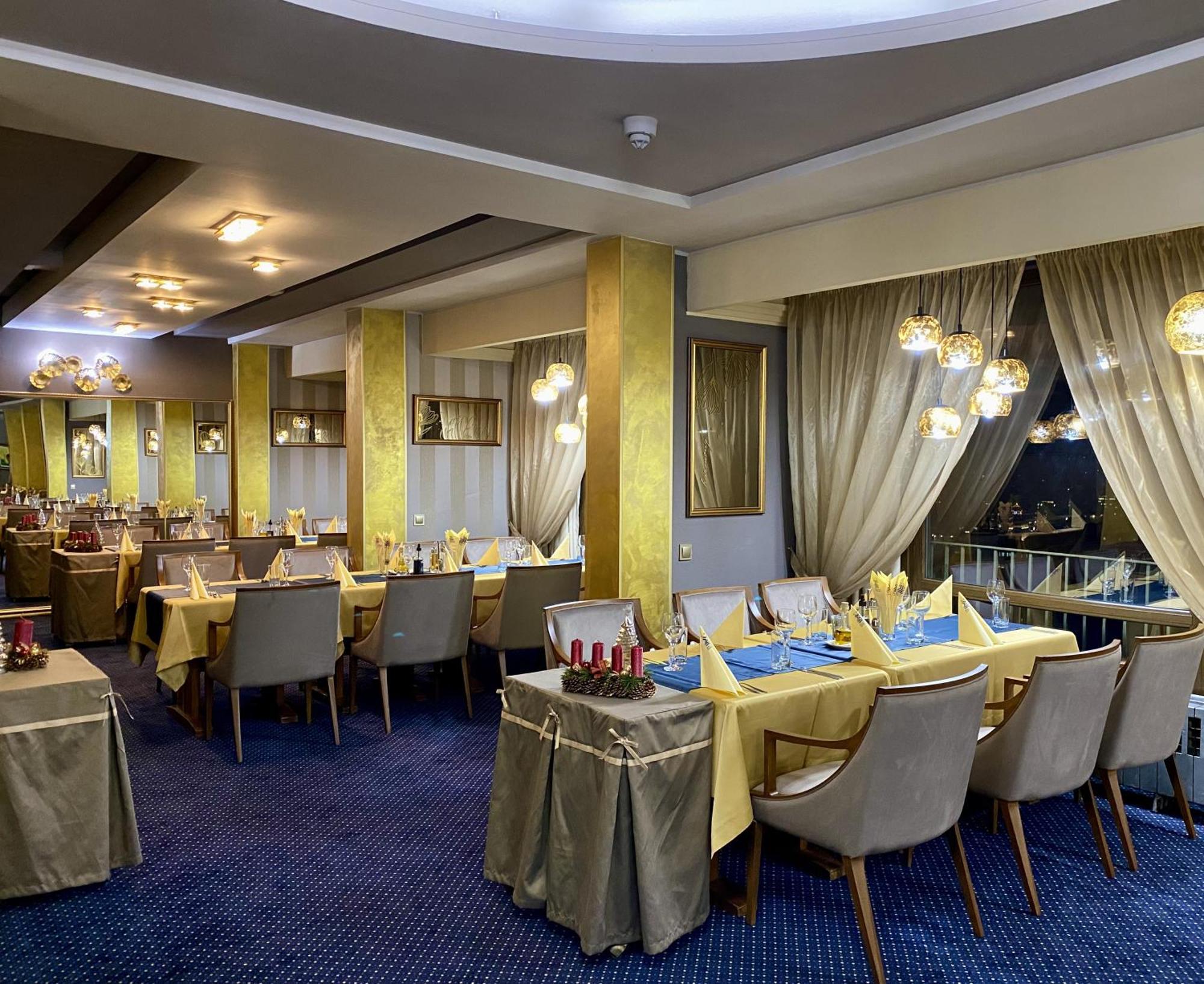 Hotel Balkan Pleven Exterior photo
