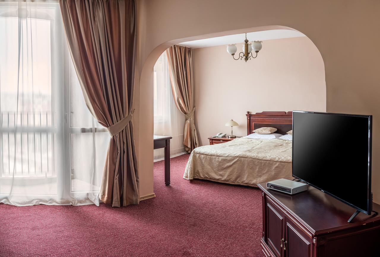 Hotel Balkan Pleven Exterior photo